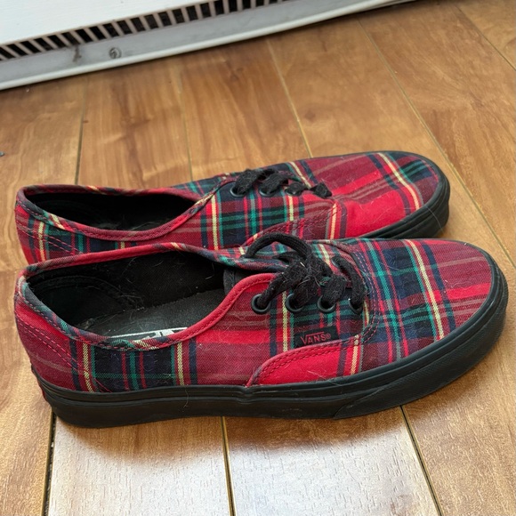 Plaid Shoes - Red and Black - Picture 2 of 5